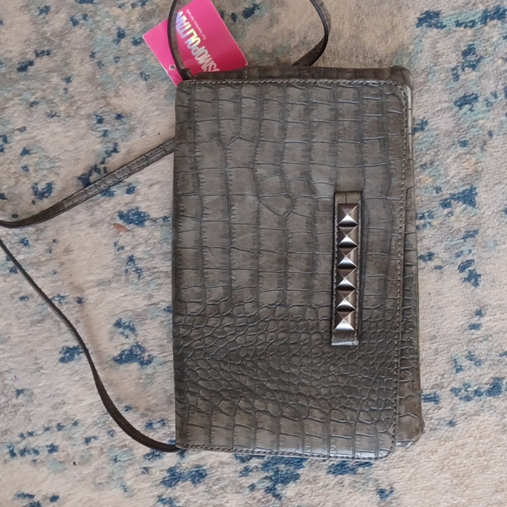 Vtg. Cosmopolitan clutch, black faux croc